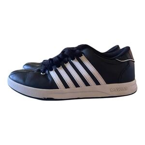 K Swiss Varsity Shoes Boys Size 5.5 Black‎ White Striped